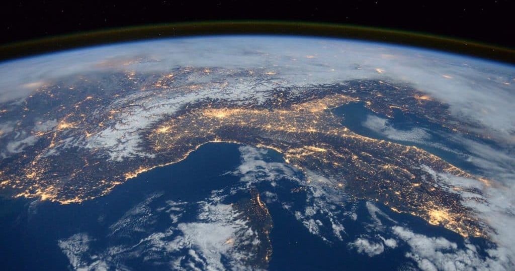 international-space-station-1176518_1920